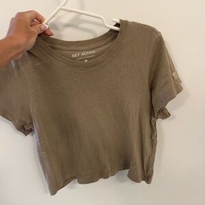 Set active tan tee in size small